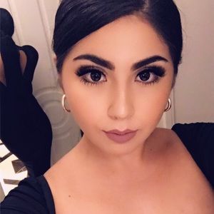 Meet your Posher, Priscilla